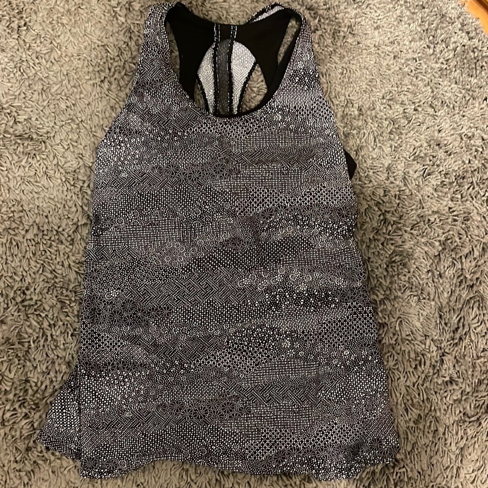 Lululemon tank top